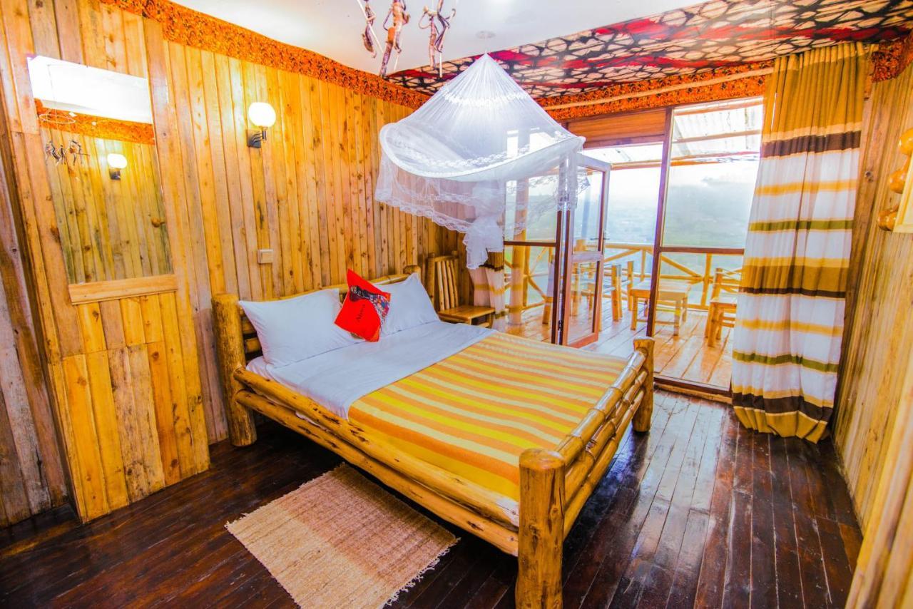 Hawk'S Eye Lodge Bunyonyi Kabale Стая снимка